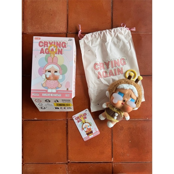 Authentic Pop Mart I’ll Bring You A Flower CRYBABY Crying Again Keychain Plush - Picture 9 of 12